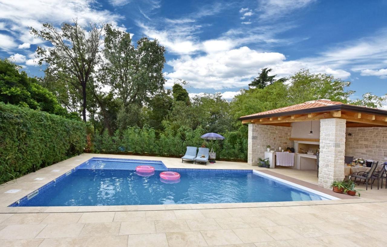 Apartments House Anna For Max 13 Persons In Porec, Pet Friendly Exterior foto
