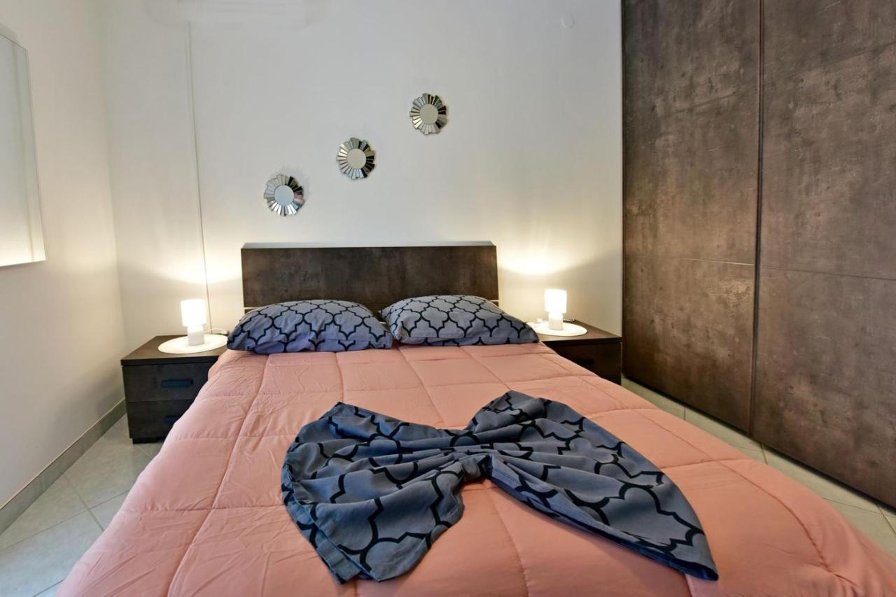 Apartments House Anna For Max 13 Persons In Porec, Pet Friendly Exterior foto